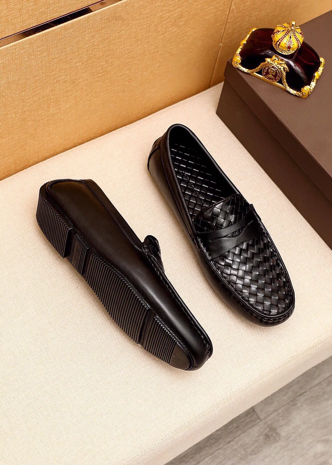 Men's shoes 💰: 420 💐BV men's slip-on shoes® [BOTTEGA VENETA] official website counter new model, one-to-one mold opening ⚠Italian calfskin ➕Hand-woven ➕Cow leather lining. Driving slip-ons, available at counters, sizes 38～44 (45🉑️customized)